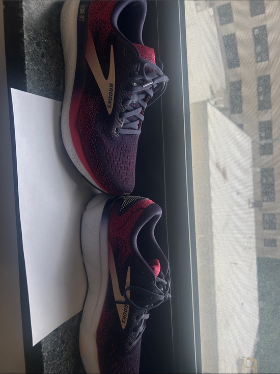 Brooks Shoes - Brooks Women's Running Shoes in Purple and Pink with Gold Accents
